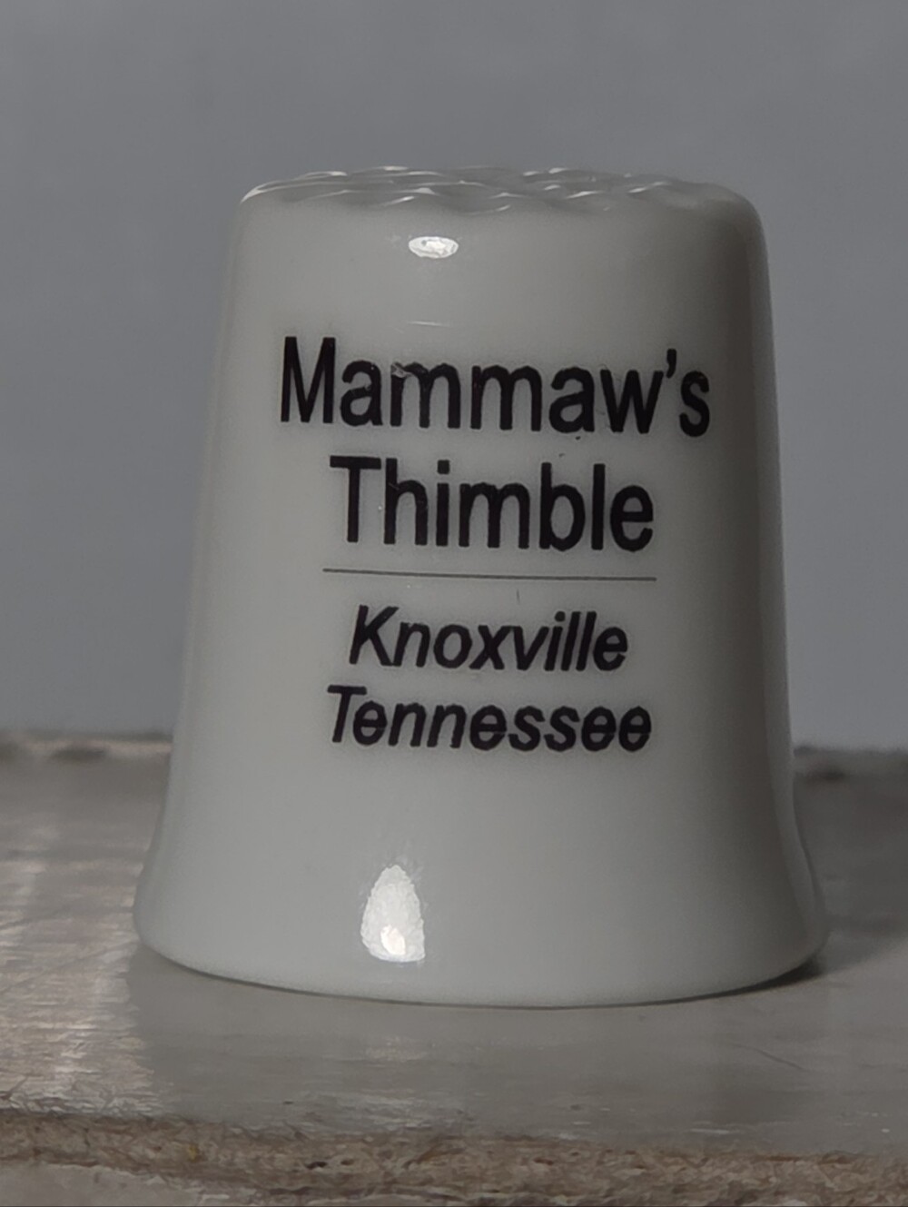 Vintage Mammaw's Thimble Knoxville TN Porcelain Ceramic Thimble
